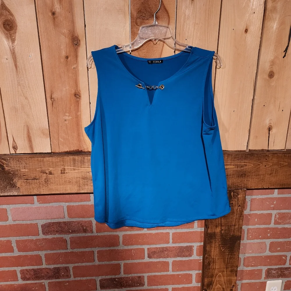 Blue Top - Picture 1 of 5